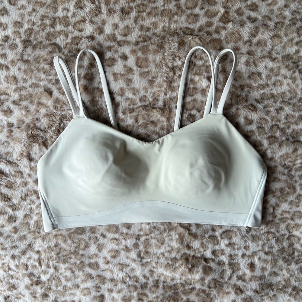 Lululemon cream like a cloud sports bra (B/C cup) size 10